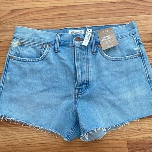 Madewell relaxed mid rise denim shorts!